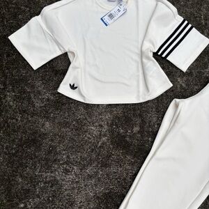 Adidas White Cropped Tee with joggers size S set NWOT